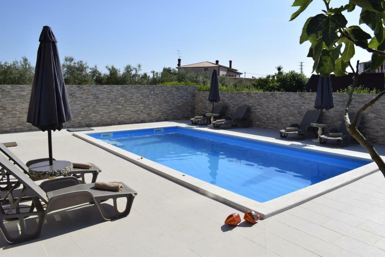 Apartments Vukancic Novigrad Istria Exterior foto